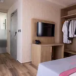 C'est La Vie Boutik Swieqi Hotel