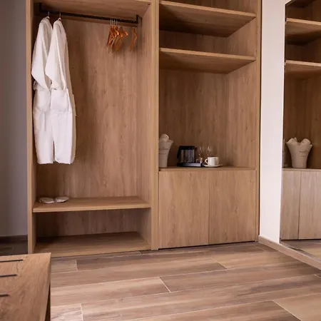 C'est La Vie Boutik Swieqi Hotel 4*