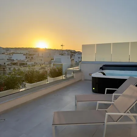 C'est La Vie Boutik Swieqi Hotel