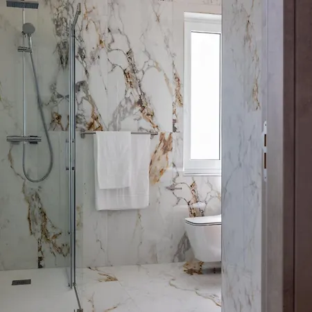 C'est La Vie Boutik Swieqi Hotel 4*