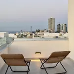 C'est La Vie Boutik Swieqi Hotel