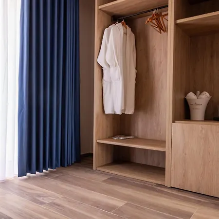C'est La Vie Boutik Swieqi Hotel Is-Swieqi