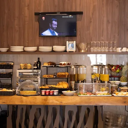 C'est La Vie Boutik Swieqi Hotel