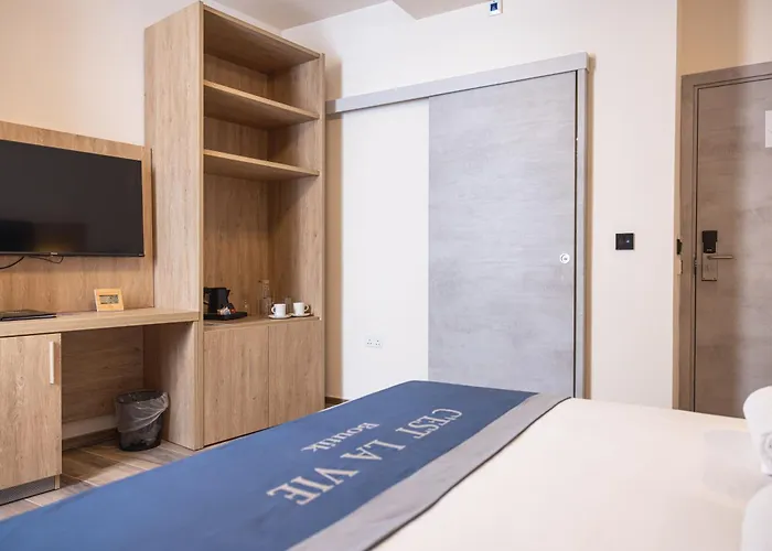 C'est La Vie Boutik Swieqi Otel Is-Swieqi