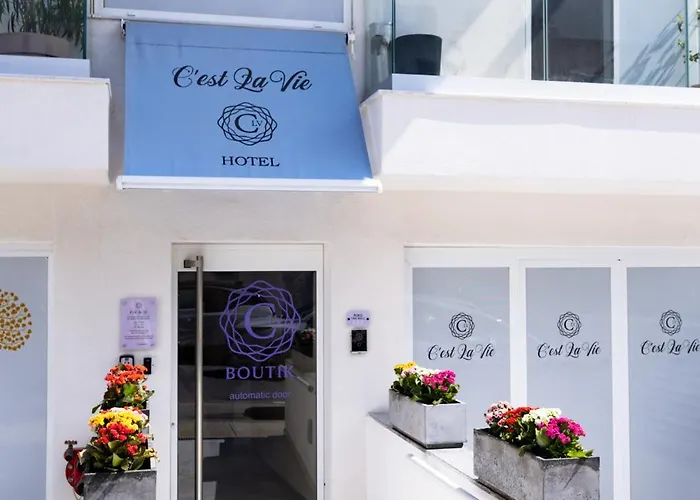 C'est La Vie Boutik Swieqi 4* Is-Swieqi